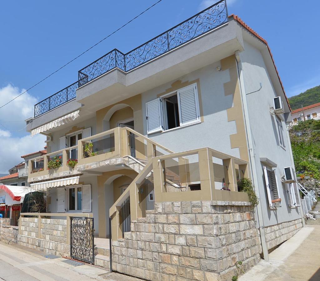 Apartment Sm Herceg Novi Esterno foto